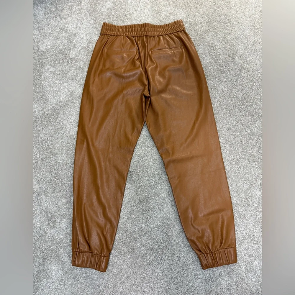 Alice + Olivia - Vegan Leather Joggers in Camel - size Small - EUC - Picture 10 of 13
